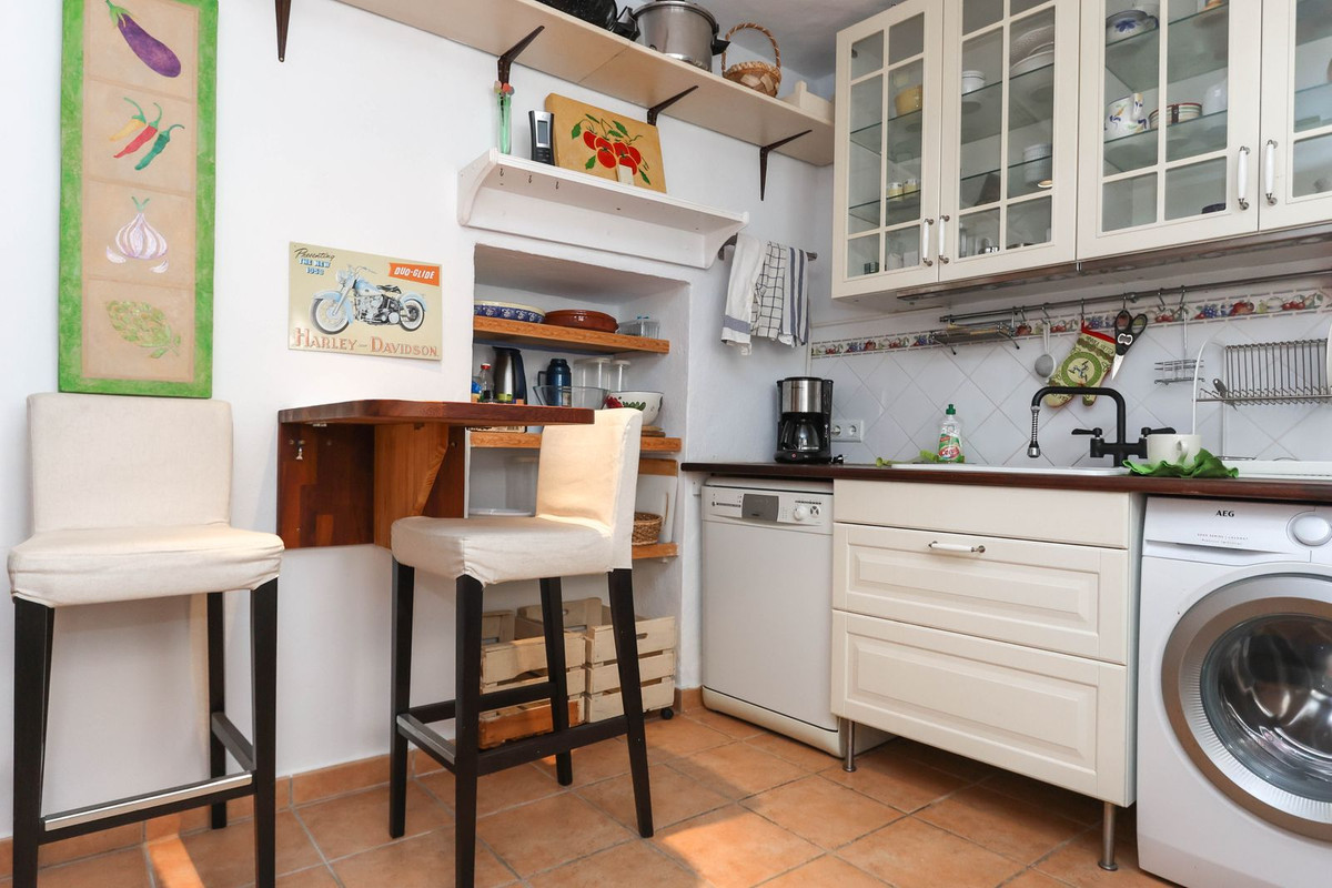Se vende Cama y Desayuno de 6 dormitorios en Costa Del Sol, Málaga, España