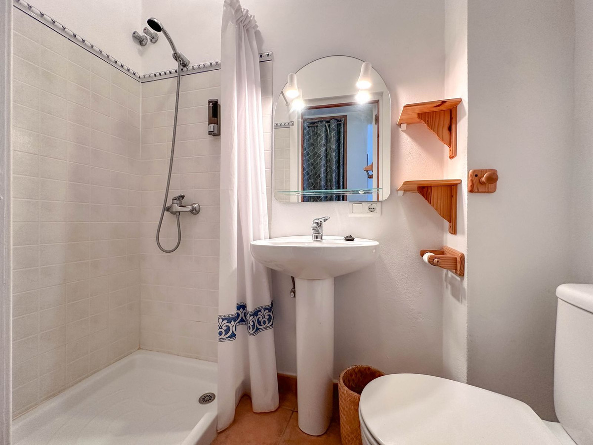 Se vende Cama y Desayuno de 6 dormitorios en Costa Del Sol, Málaga, España