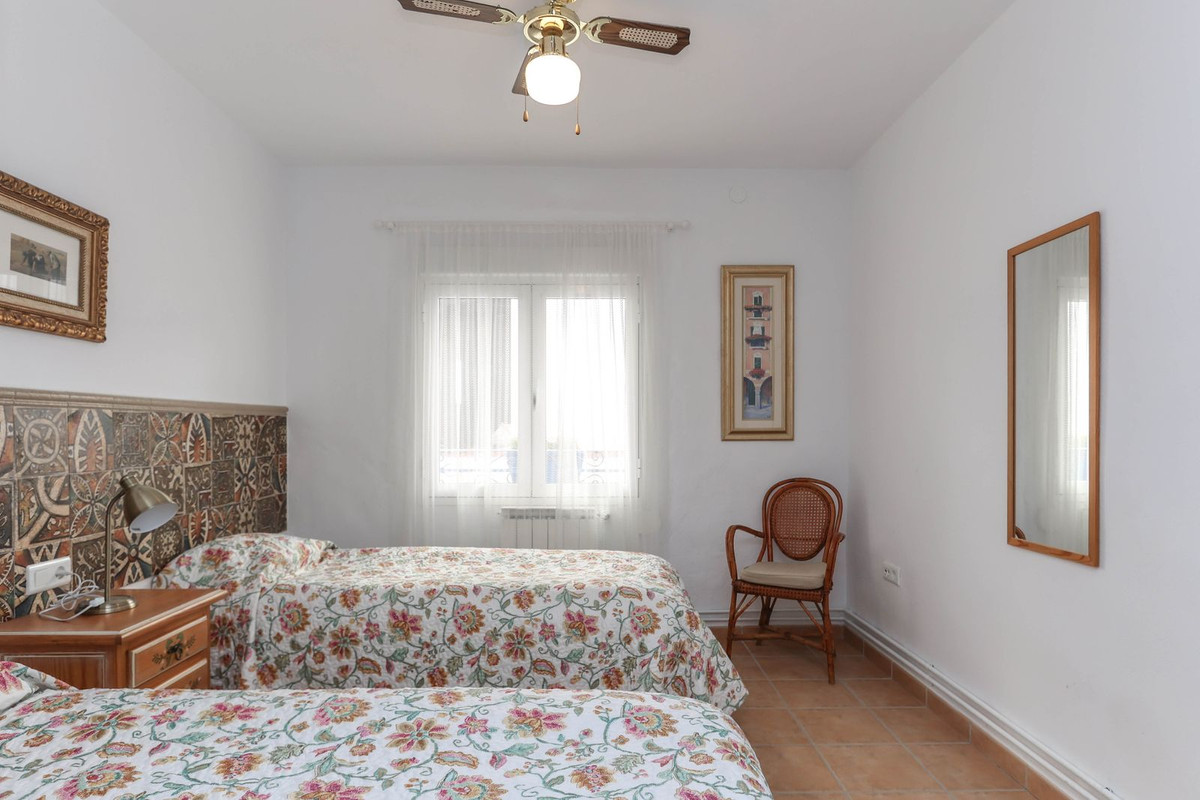 Se vende Cama y Desayuno de 6 dormitorios en Costa Del Sol, Málaga, España