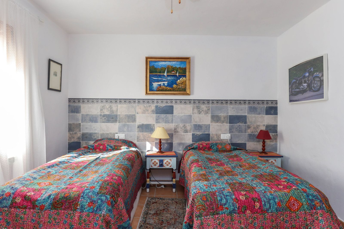 Se vende Cama y Desayuno de 6 dormitorios en Costa Del Sol, Málaga, España