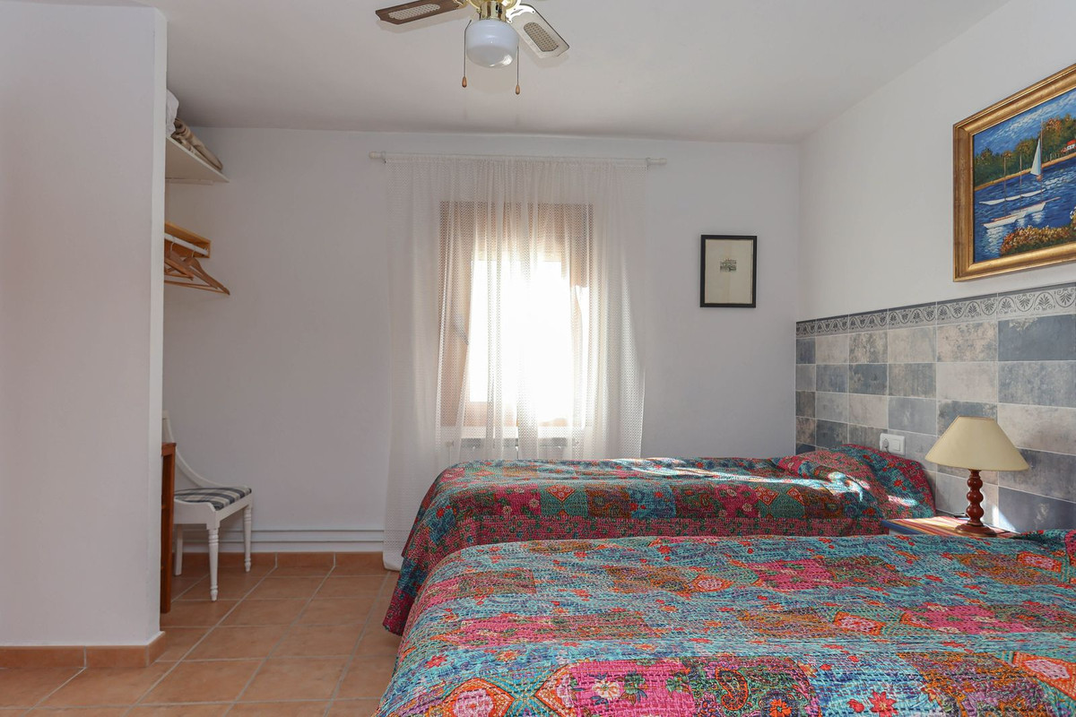 Se vende Cama y Desayuno de 6 dormitorios en Costa Del Sol, Málaga, España