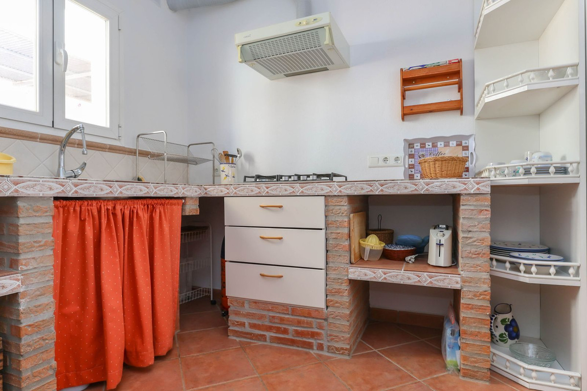 Se vende Cama y Desayuno de 6 dormitorios en Costa Del Sol, Málaga, España