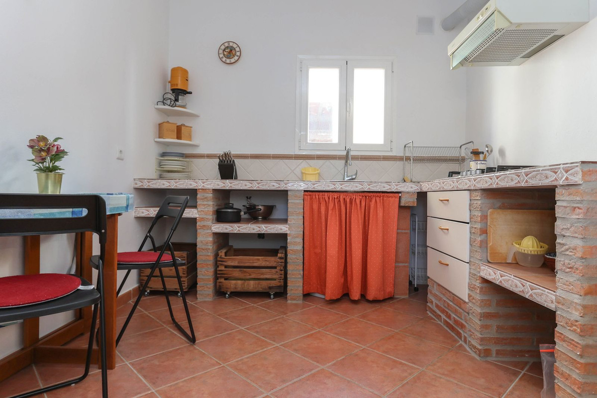 Se vende Cama y Desayuno de 6 dormitorios en Costa Del Sol, Málaga, España