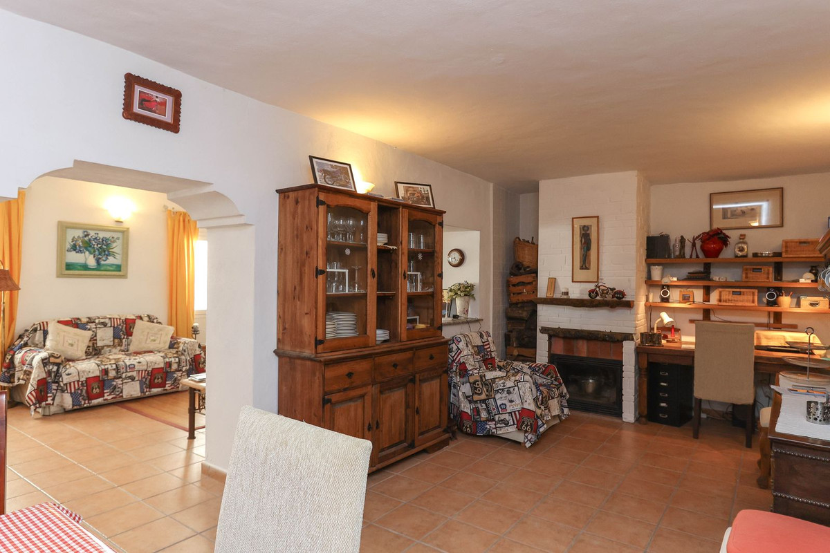 Se vende Cama y Desayuno de 6 dormitorios en Costa Del Sol, Málaga, España
