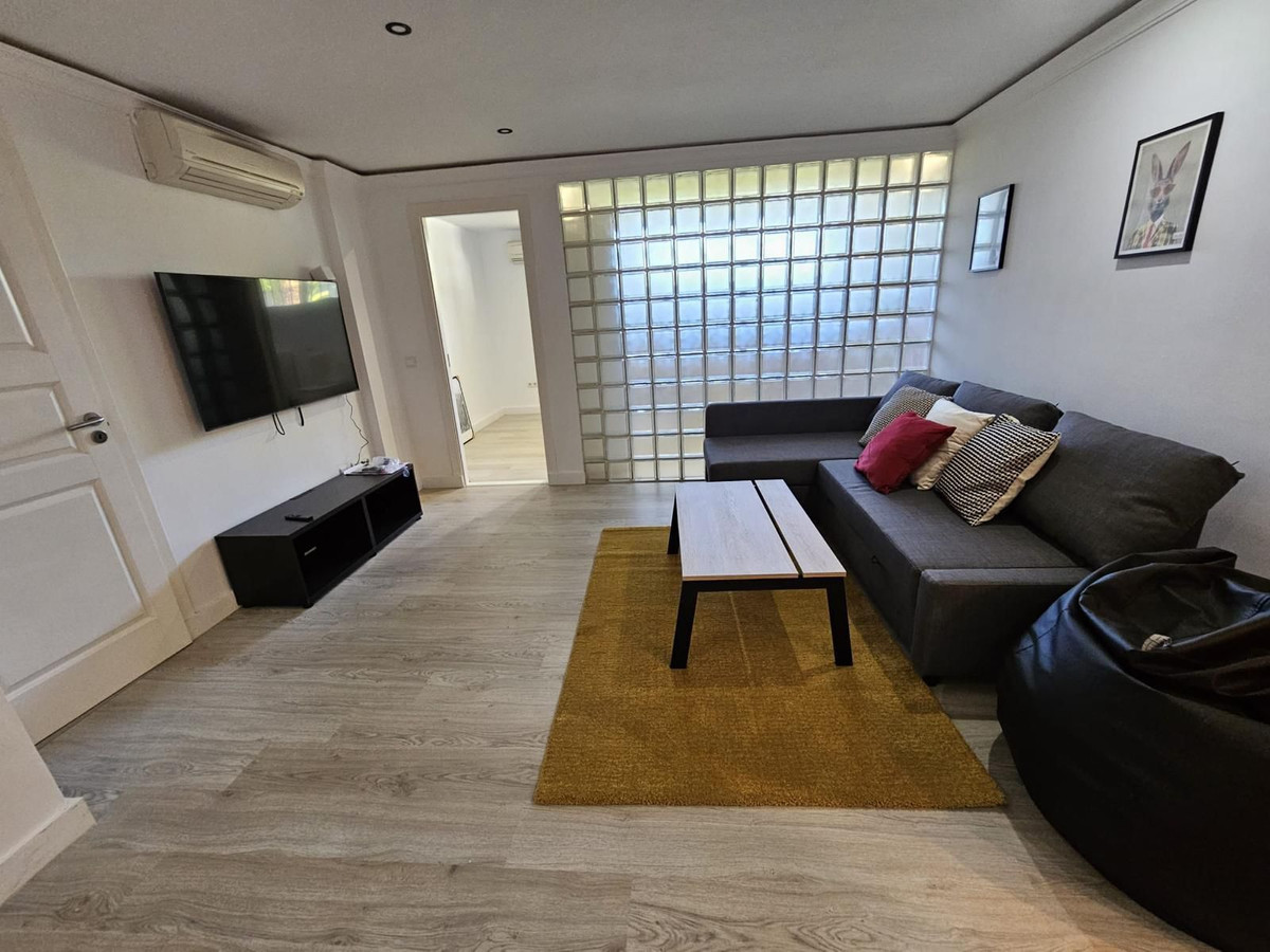 5 Bed Townhouse for sale in Benalmadena Costa Del Sol, Málaga, Spain