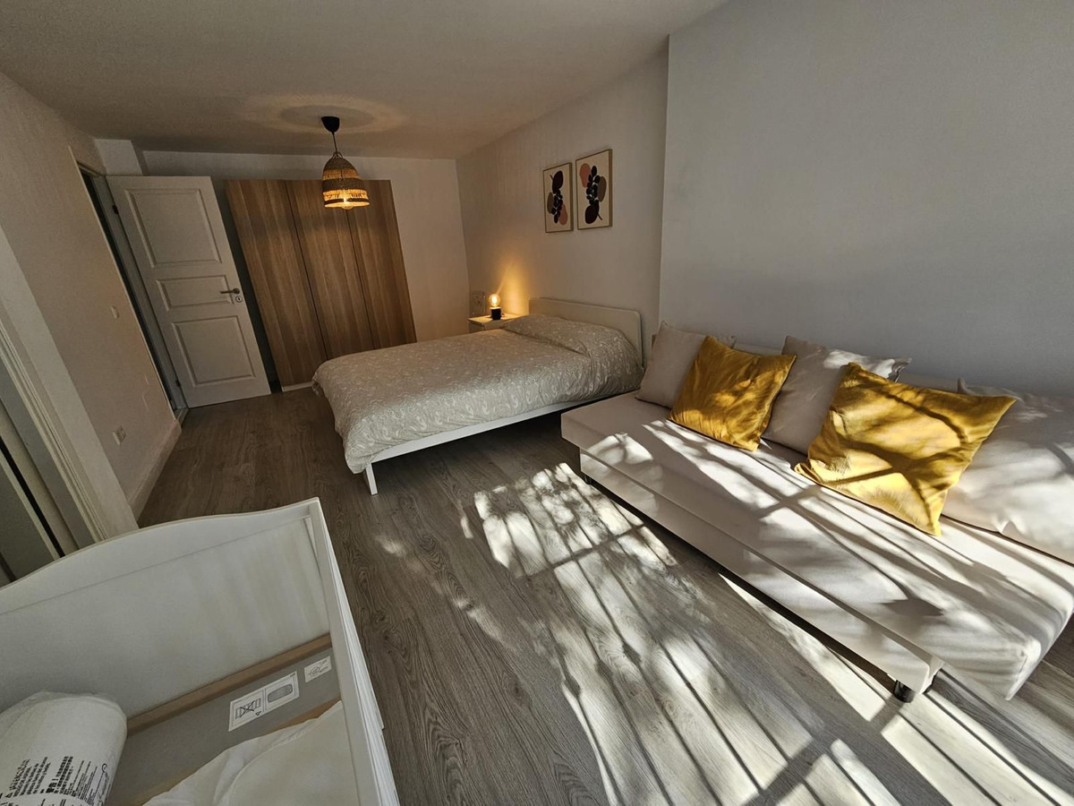 5 Bed Townhouse for sale in Benalmadena Costa Del Sol, Málaga, Spain