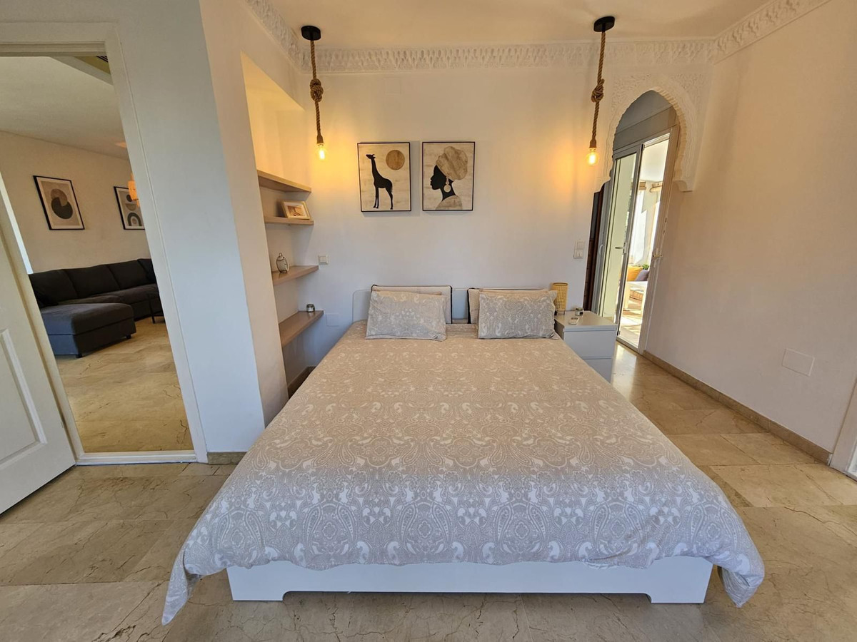5 Bed Townhouse for sale in Benalmadena Costa Del Sol, Málaga, Spain