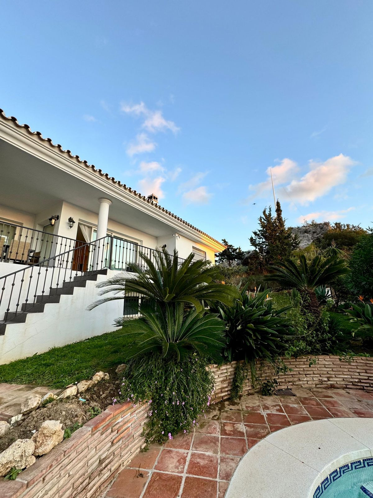 5 Bed Townhouse for sale in Benalmadena Costa Del Sol, Málaga, Spain