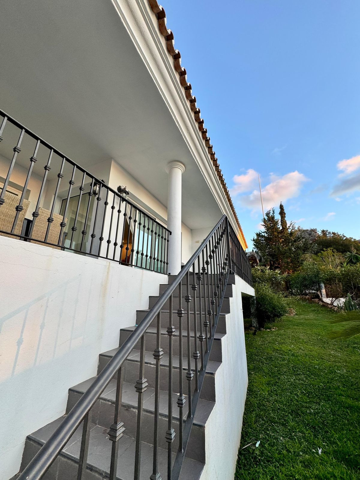 5 Bed Townhouse for sale in Benalmadena Costa Del Sol, Málaga, Spain