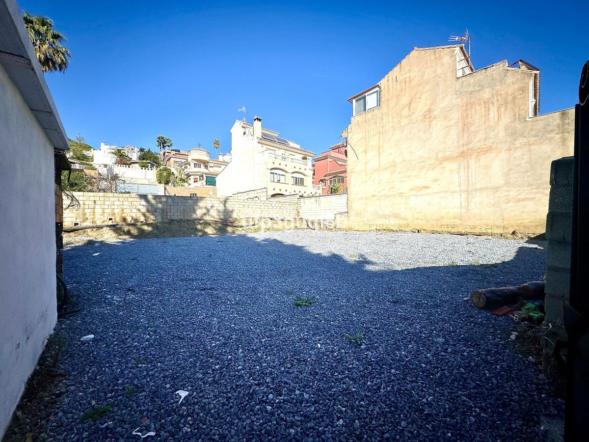 Se vende Terreno Urbano  en Costa Del Sol, Málaga, España