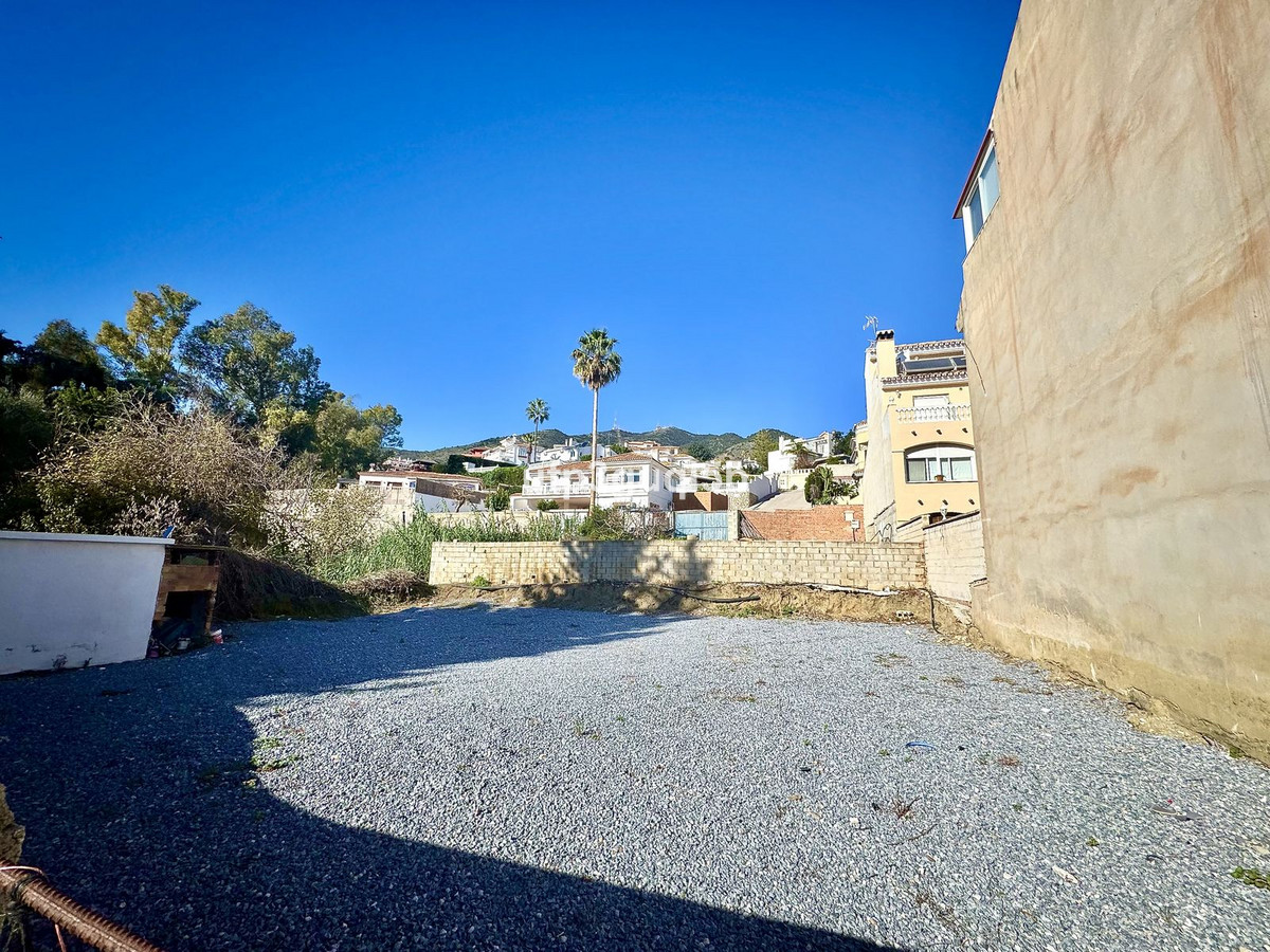 Se vende Terreno Urbano  en Costa Del Sol, Málaga, España