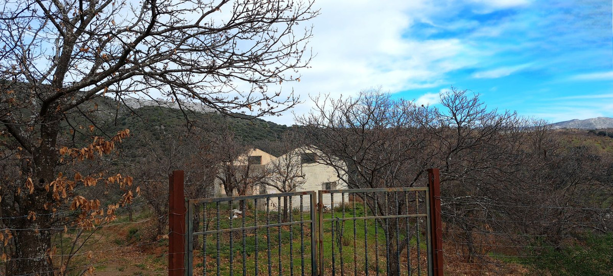 Se vende Terreno Rustico  en Costa Del Sol, Málaga, España
