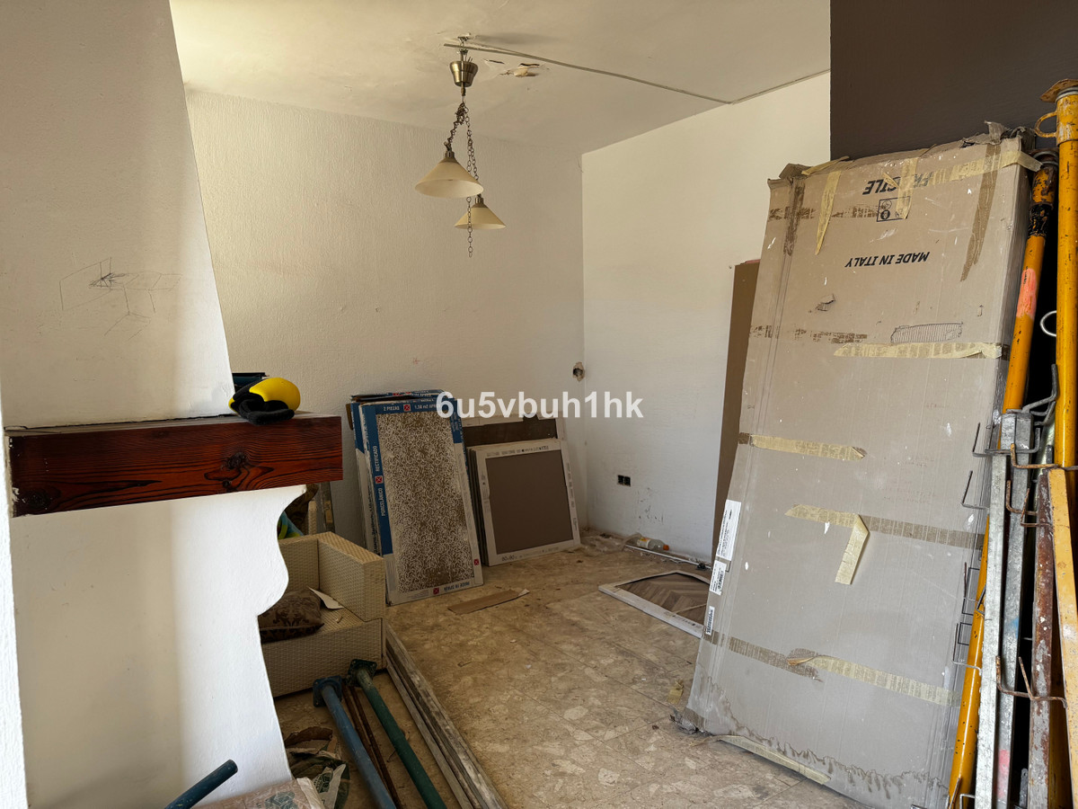 Se vende Villa - Chalet de 4 dormitorios en Málaga Ciudad, Málaga, España