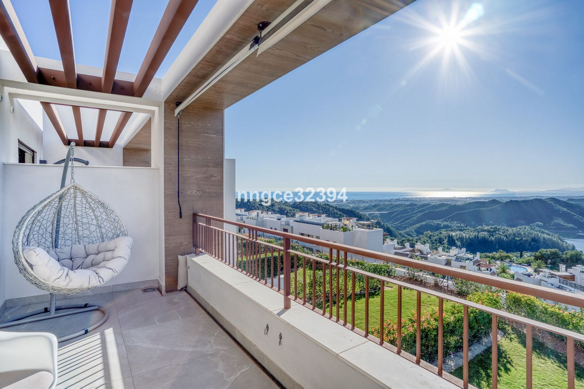3 Bed Townhouse for sale in Istán Costa Del Sol, Málaga, Spain