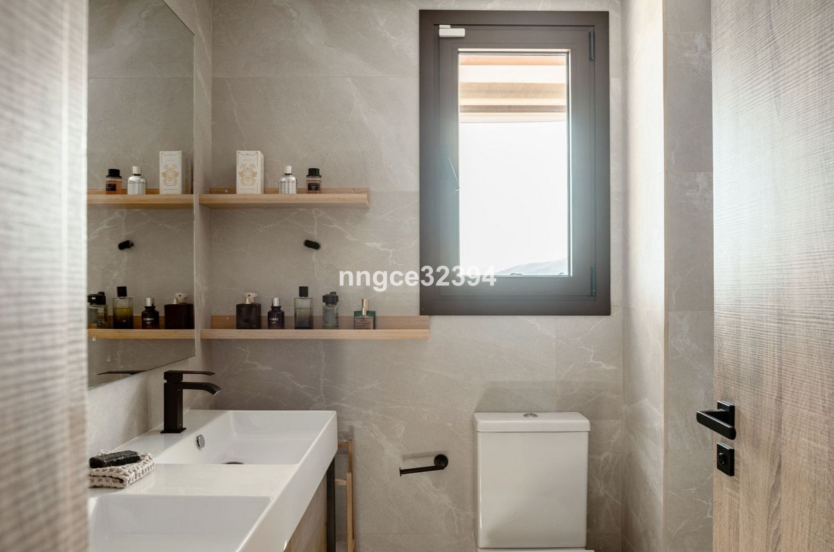 3 Bed Townhouse for sale in Istán Costa Del Sol, Málaga, Spain