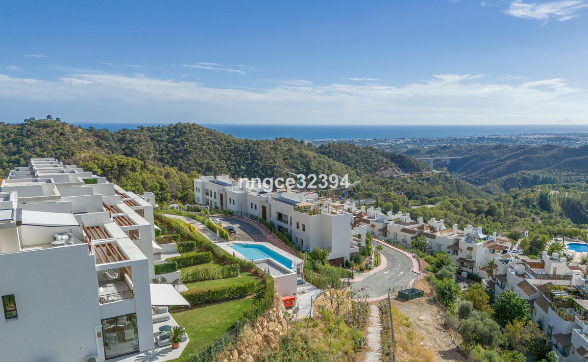 3 Bed Townhouse for sale in Istán Costa Del Sol, Málaga, Spain
