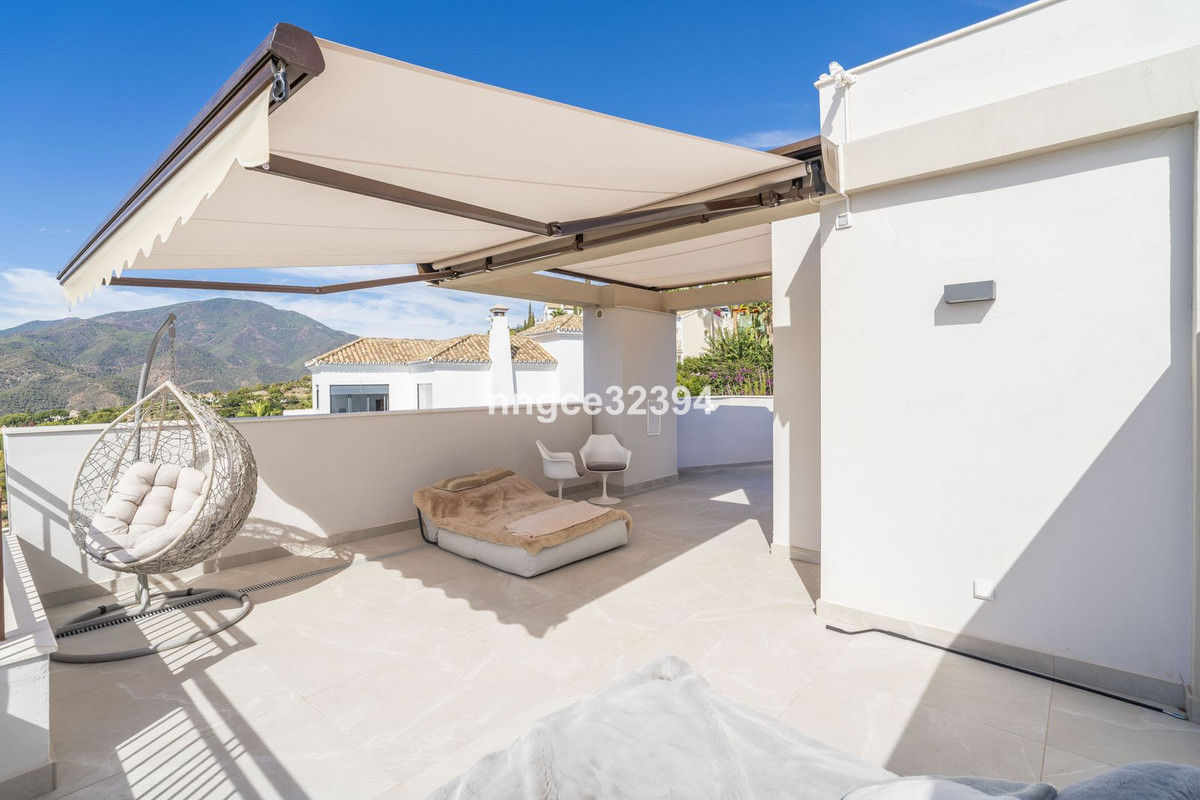 3 Bed Townhouse for sale in Istán Costa Del Sol, Málaga, Spain