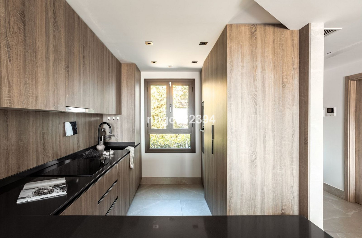 3 Bed Townhouse for sale in Istán Costa Del Sol, Málaga, Spain
