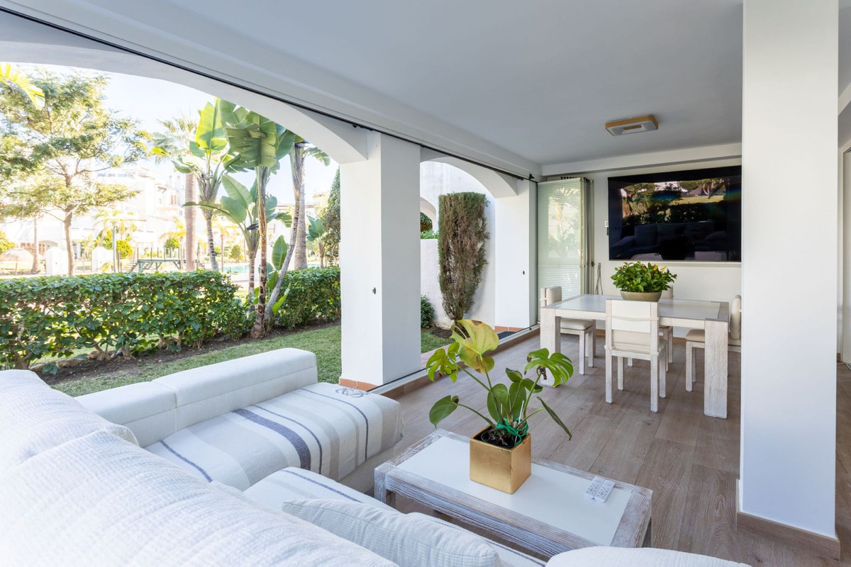 5 Bed Apartment for sale in San Pedro De Alcántara Costa Del Sol, Málaga, Spain