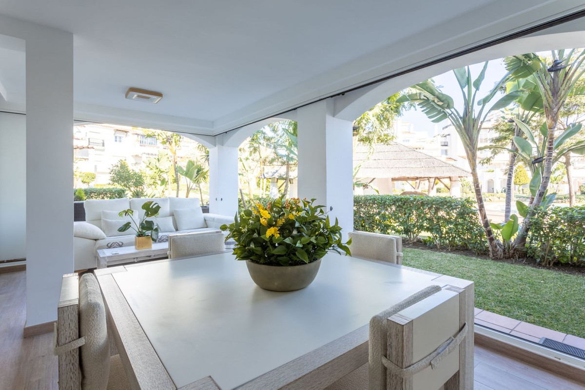 5 Bed Apartment for sale in San Pedro De Alcántara Costa Del Sol, Málaga, Spain
