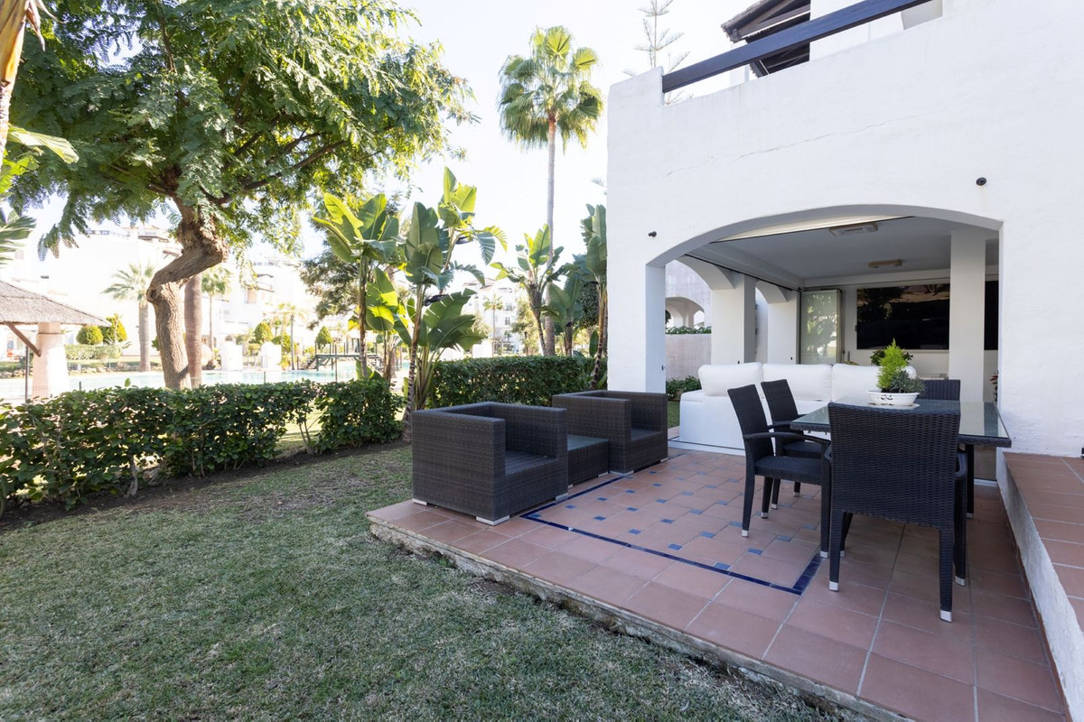 5 Bed Apartment for sale in San Pedro De Alcántara Costa Del Sol, Málaga, Spain