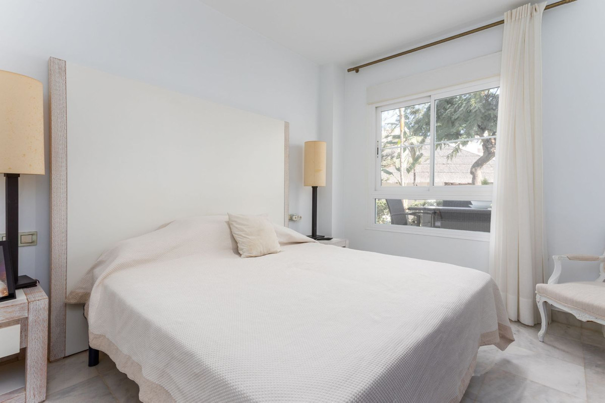 5 Bed Apartment for sale in San Pedro De Alcántara Costa Del Sol, Málaga, Spain