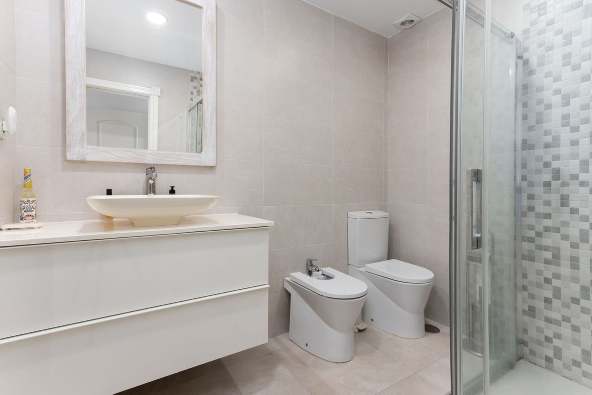 5 Bed Apartment for sale in San Pedro De Alcántara Costa Del Sol, Málaga, Spain