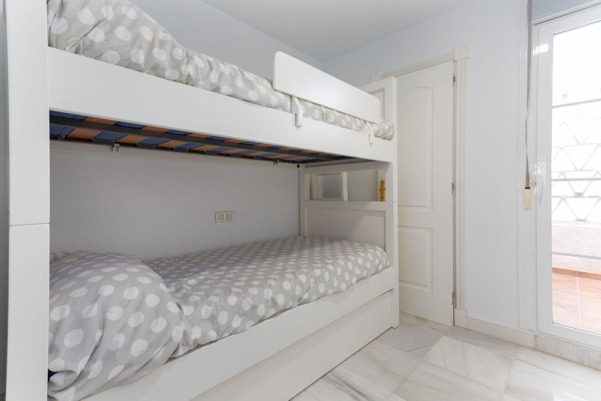 5 Bed Apartment for sale in San Pedro De Alcántara Costa Del Sol, Málaga, Spain
