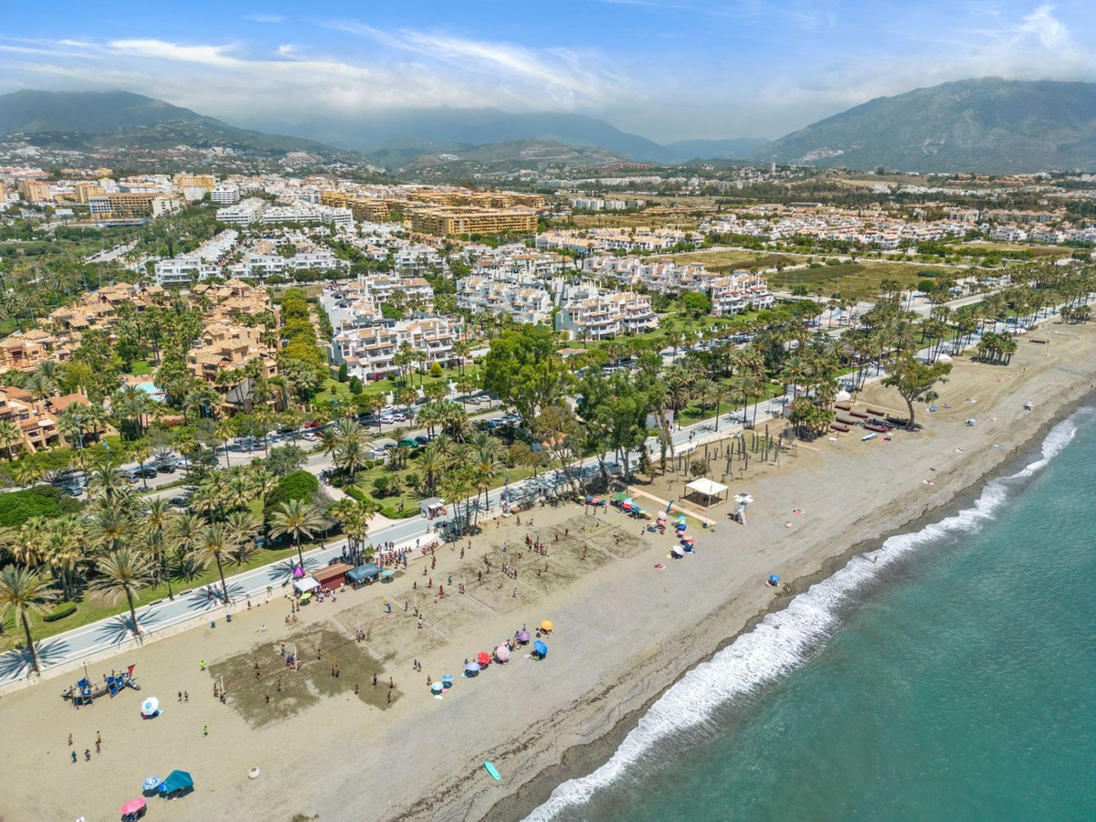 5 Bed Apartment for sale in San Pedro De Alcántara Costa Del Sol, Málaga, Spain