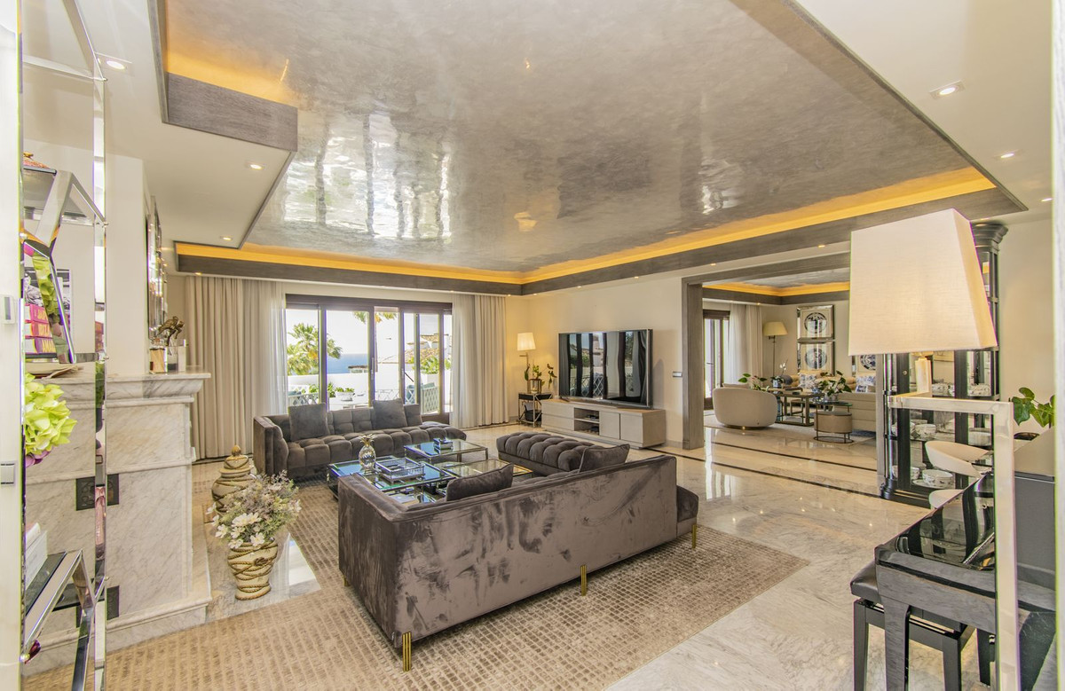 Se vende Apartamento Planta Media de 4 dormitorios en Costa Del Sol, Málaga, España