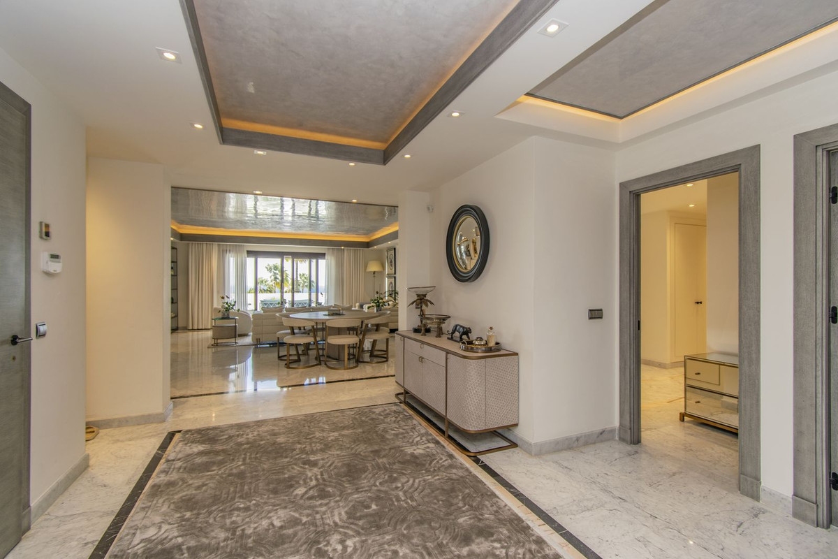 Se vende Apartamento Planta Media de 4 dormitorios en Costa Del Sol, Málaga, España