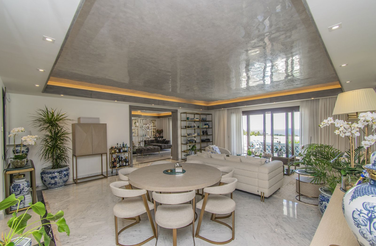 Se vende Apartamento Planta Media de 4 dormitorios en Costa Del Sol, Málaga, España