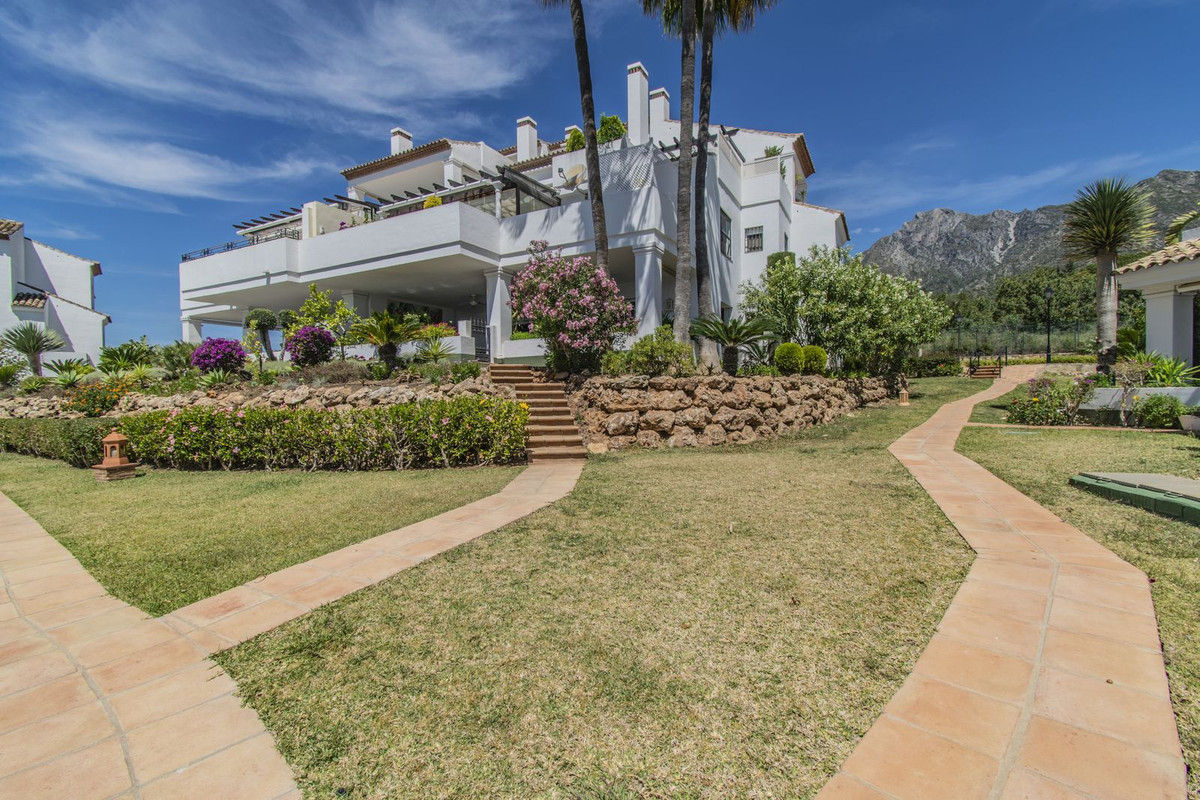 Se vende Apartamento Planta Media de 4 dormitorios en Costa Del Sol, Málaga, España