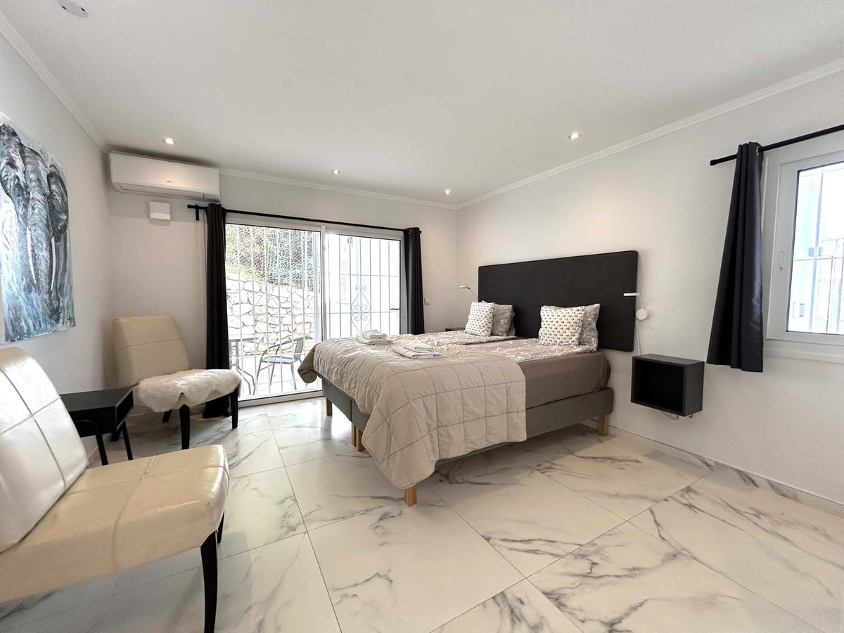 Se vende Villa - Chalet de 7 dormitorios en Costa Del Sol, Málaga, España