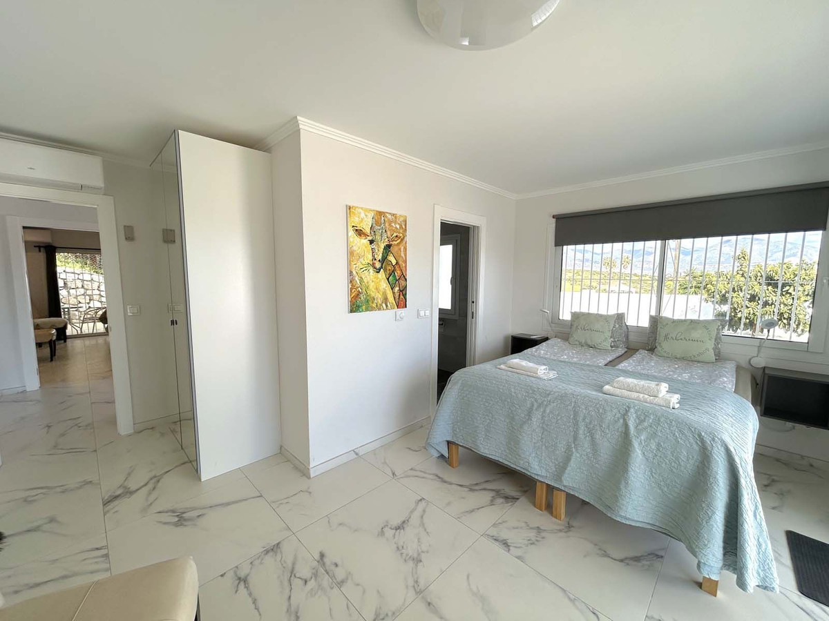 Se vende Villa - Chalet de 7 dormitorios en Costa Del Sol, Málaga, España