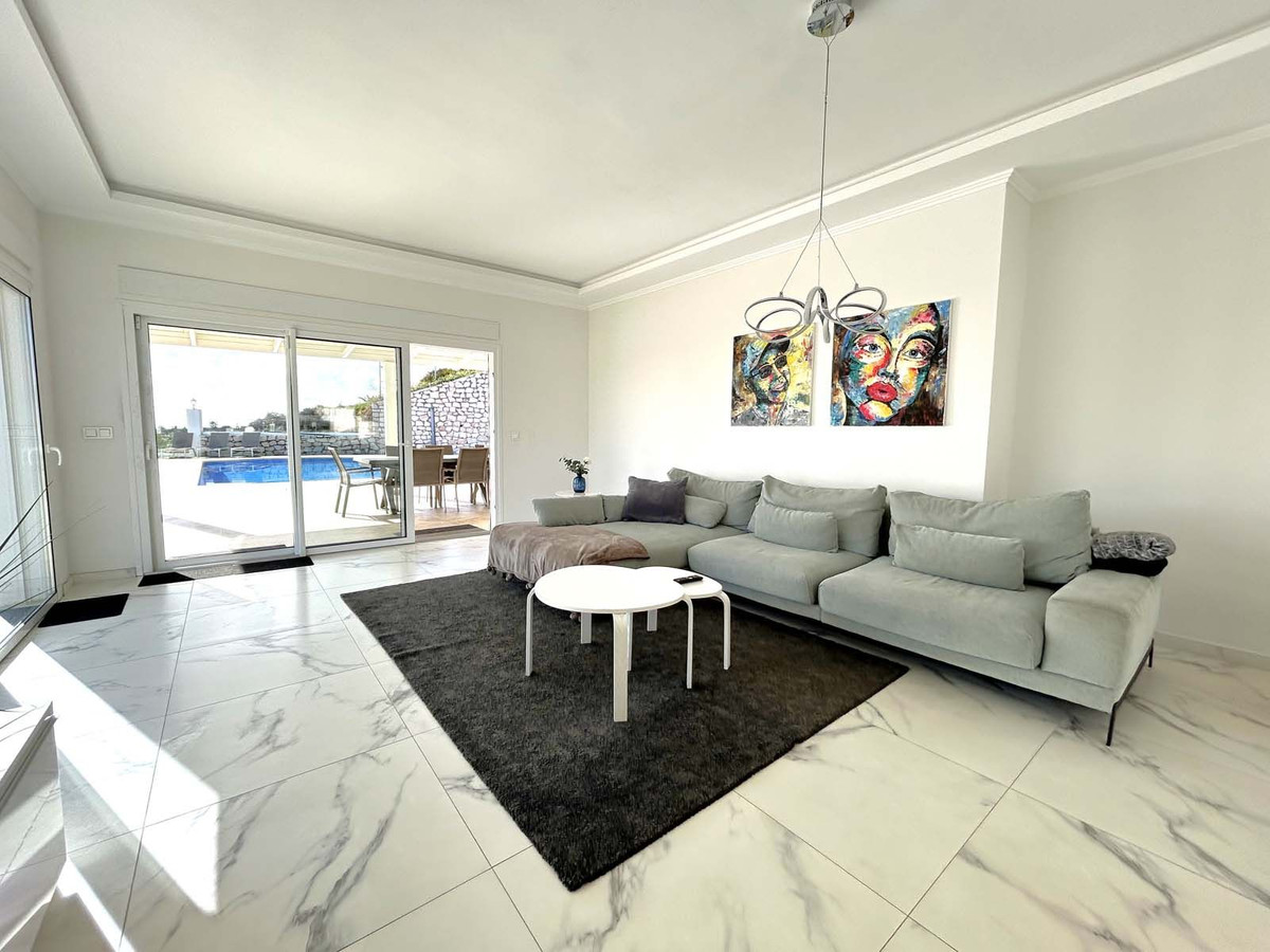 Se vende Villa - Chalet de 7 dormitorios en Costa Del Sol, Málaga, España