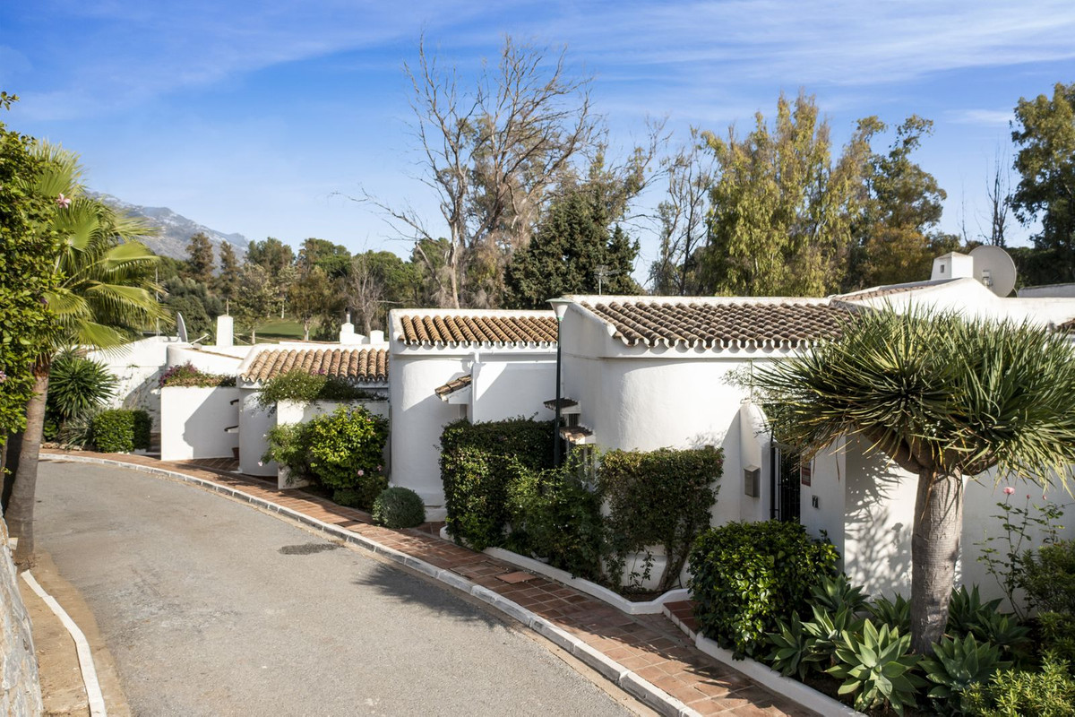 4 Bed Townhouse for sale in Marbella Costa Del Sol, Málaga, Spain