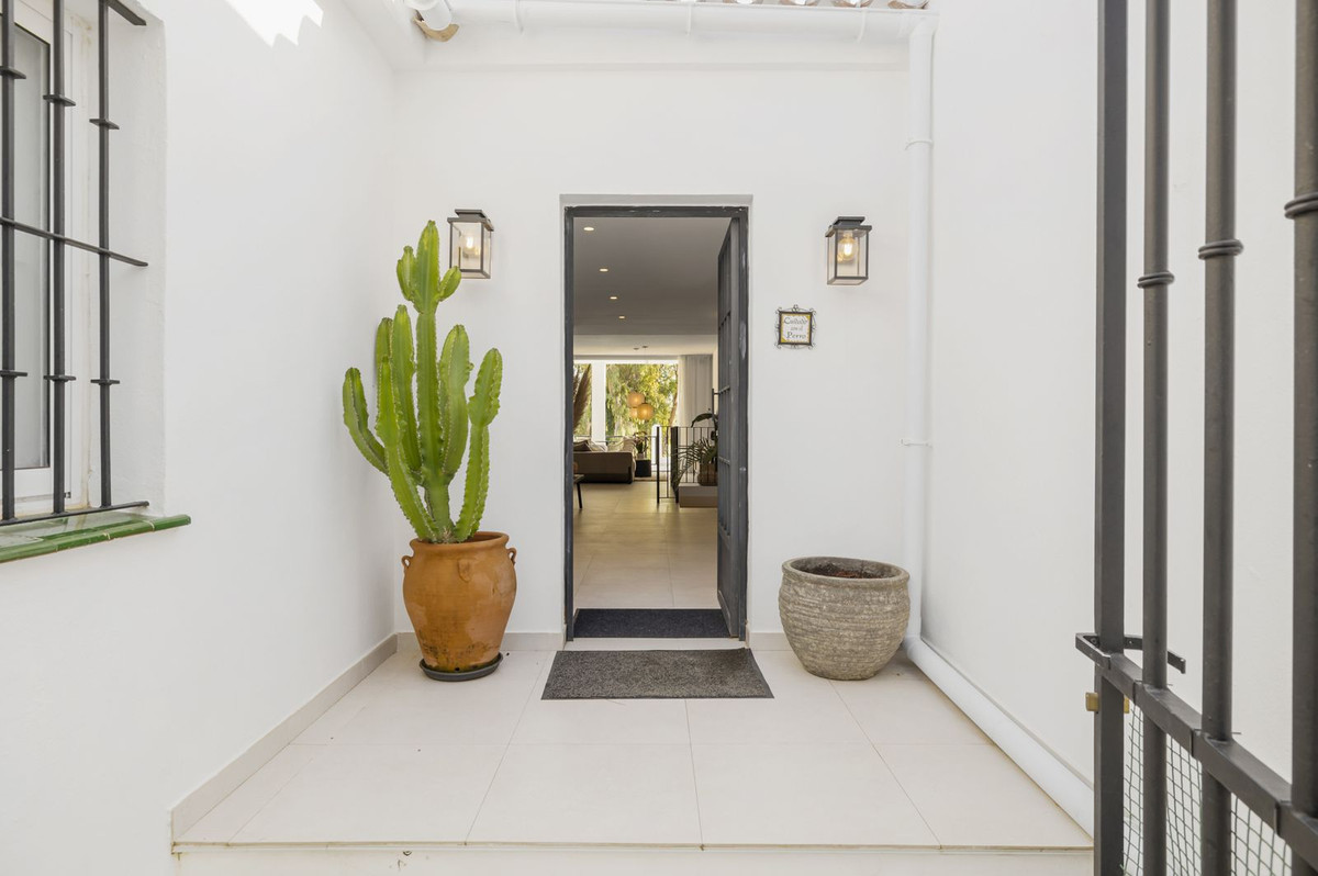 4 Bed Townhouse for sale in Marbella Costa Del Sol, Málaga, Spain