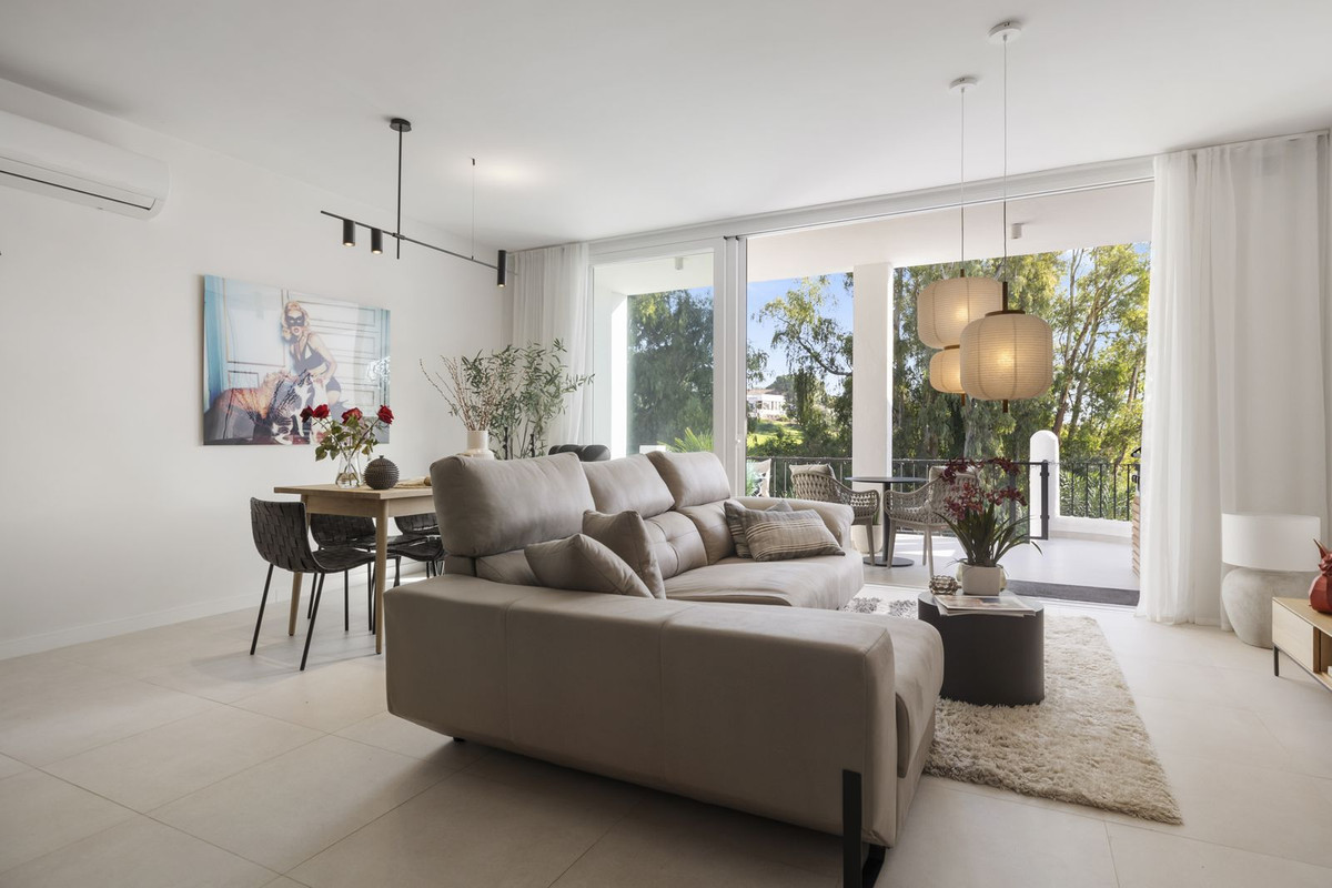 4 Bed Townhouse for sale in Marbella Costa Del Sol, Málaga, Spain