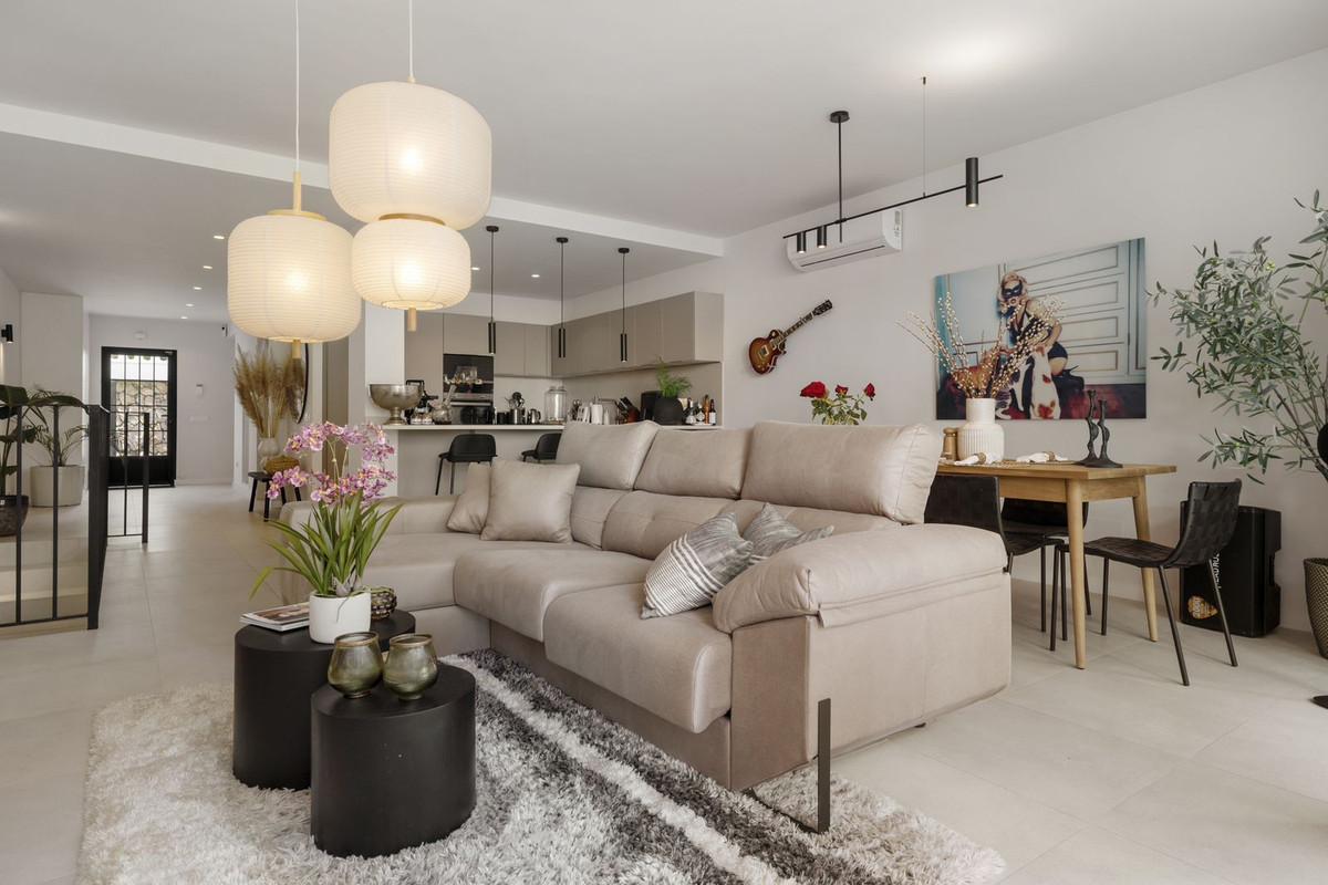 4 Bed Townhouse for sale in Marbella Costa Del Sol, Málaga, Spain