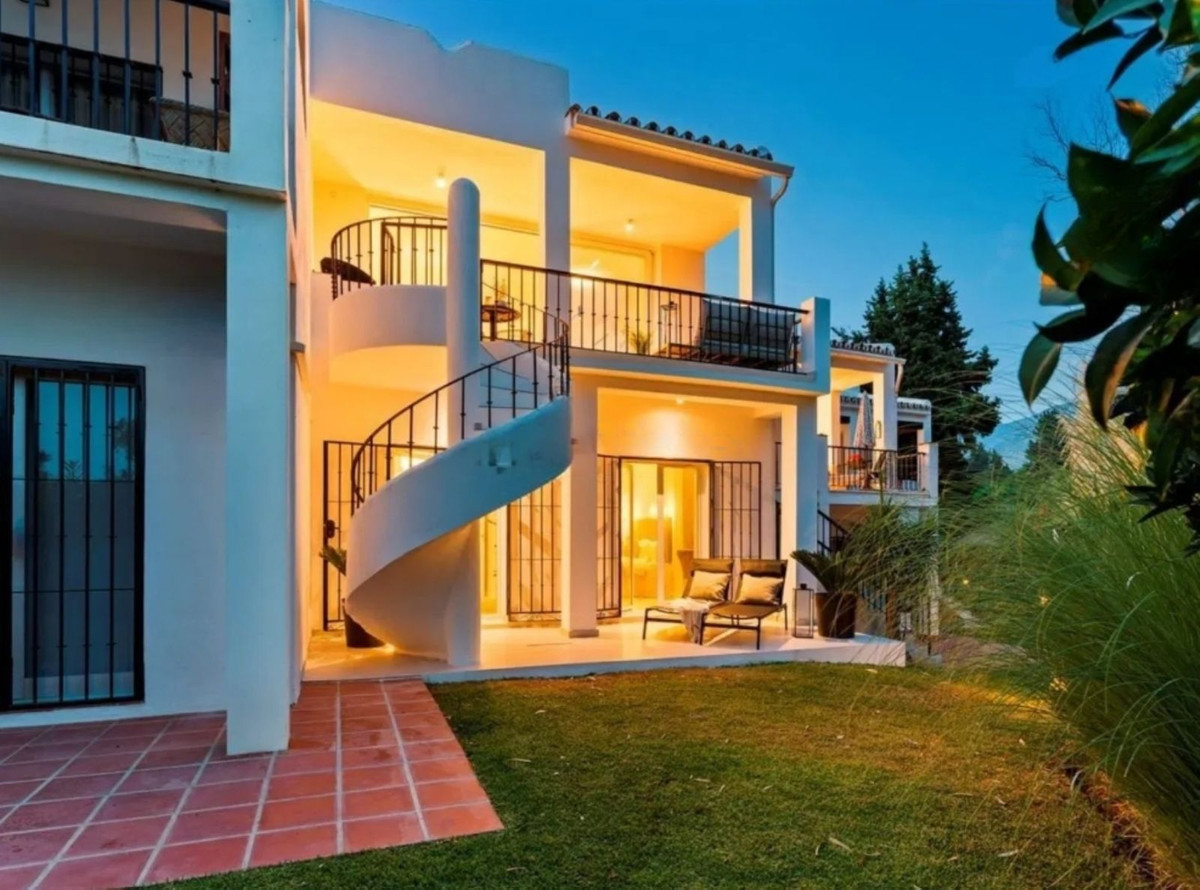 4 Bed Townhouse for sale in Marbella Costa Del Sol, Málaga, Spain