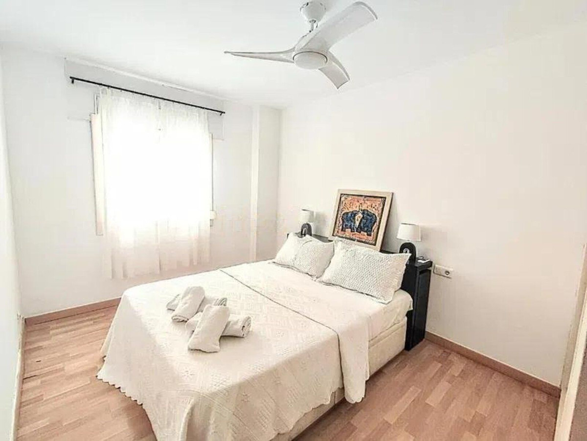 3 Bed Apartment for sale in Estepona Costa Del Sol, Málaga, Spain