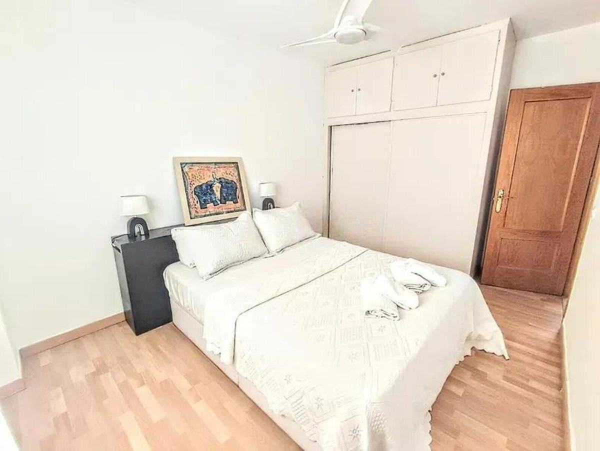 3 Bed Apartment for sale in Estepona Costa Del Sol, Málaga, Spain