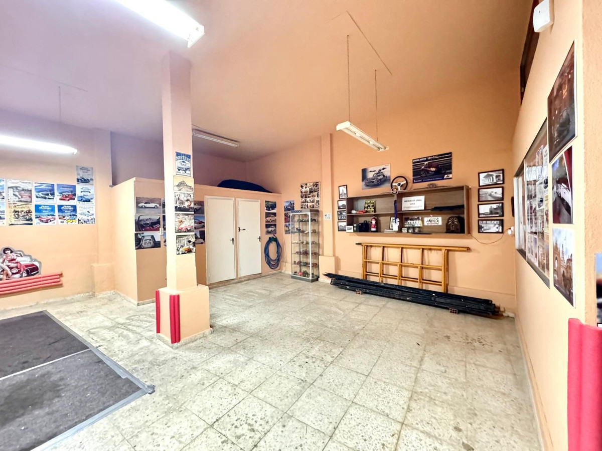 Se vende Local comercial  en Costa Del Sol, Málaga, España