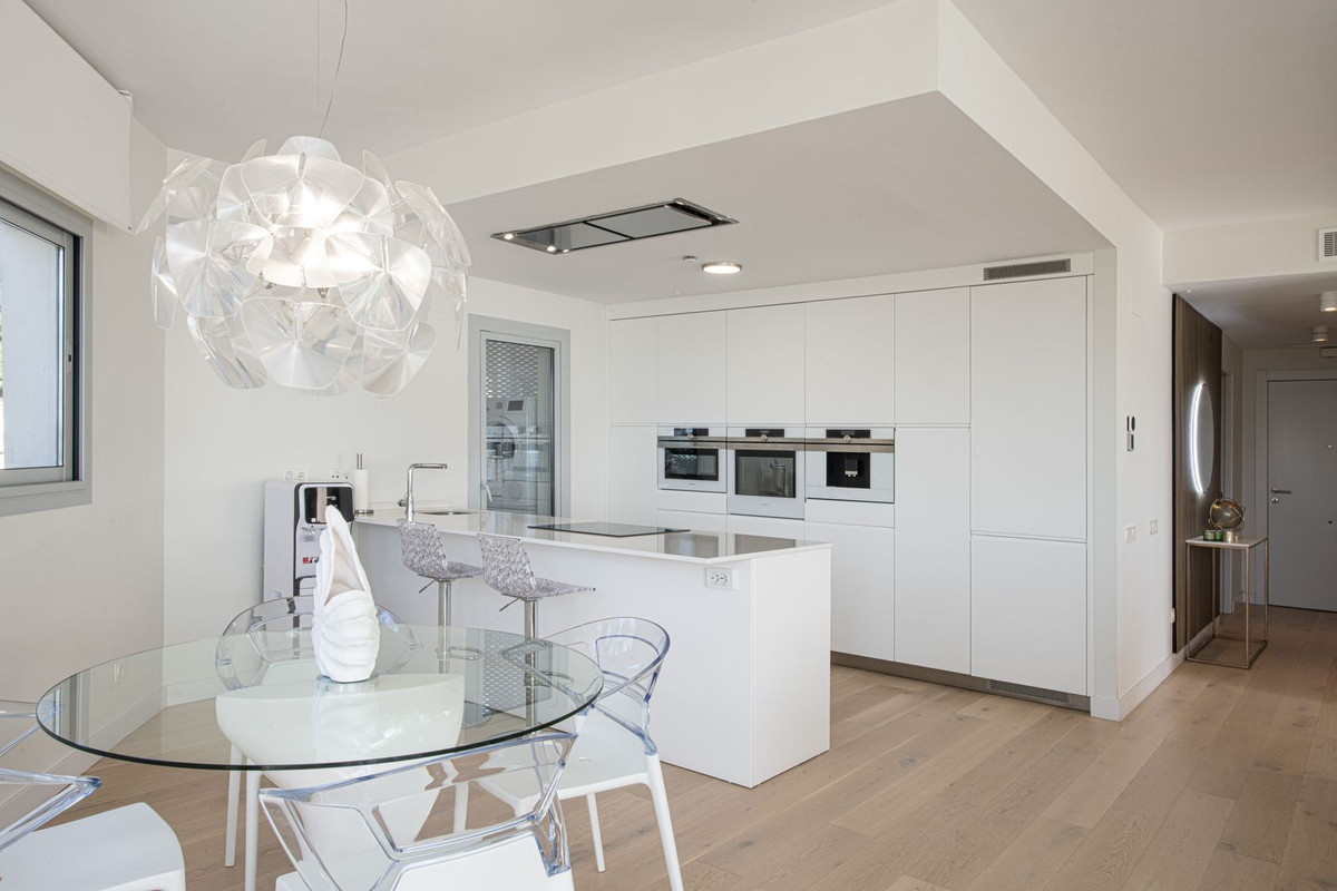 2 Bed Apartment for sale in Benalmadena Costa Del Sol, Málaga, Spain