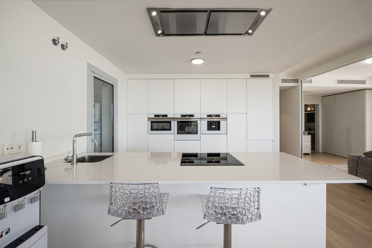 2 Bed Apartment for sale in Benalmadena Costa Del Sol, Málaga, Spain
