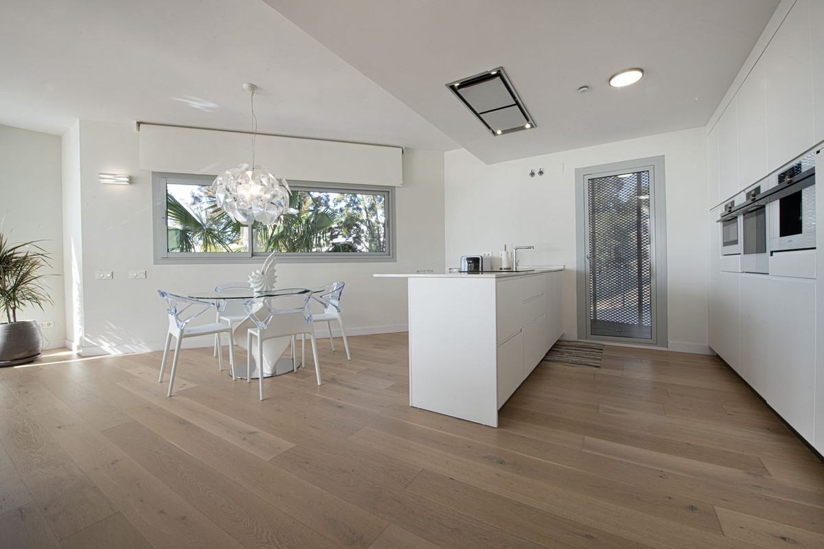 2 Bed Apartment for sale in Benalmadena Costa Del Sol, Málaga, Spain