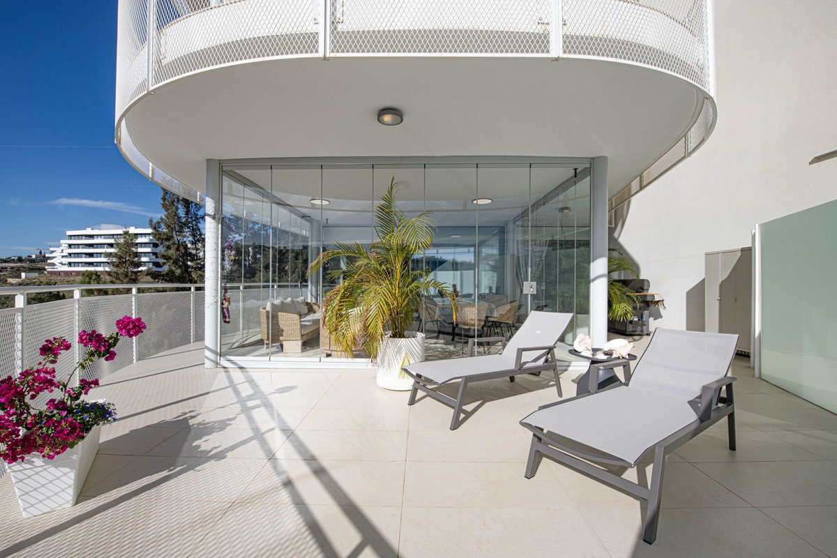 2 Bed Apartment for sale in Benalmadena Costa Del Sol, Málaga, Spain