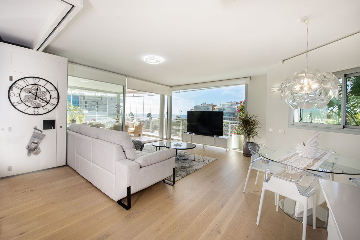 2 Bed Apartment for sale in Benalmadena Costa Del Sol, Málaga, Spain