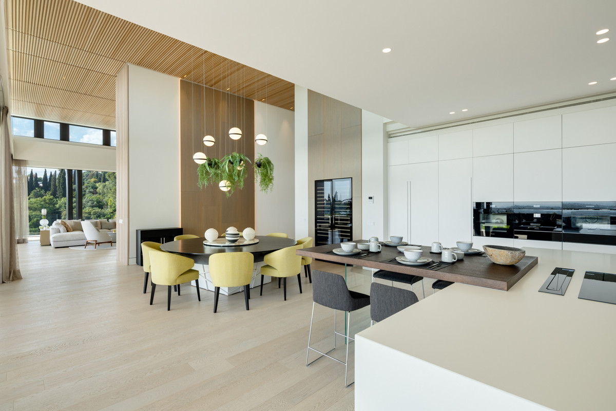 Se vende Villa - Chalet de 6 dormitorios en Costa Del Sol, Málaga, España